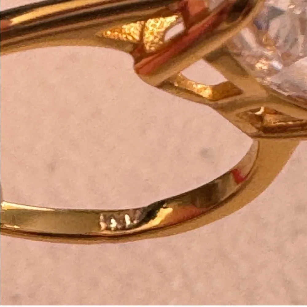 14k 2ct Heart Ring - Picture 11 of 12